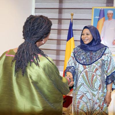استقبال رسمي لمديرة المنظمة الدولية للهجرة يُثني على قيادة تشاد في ملف الهجرة