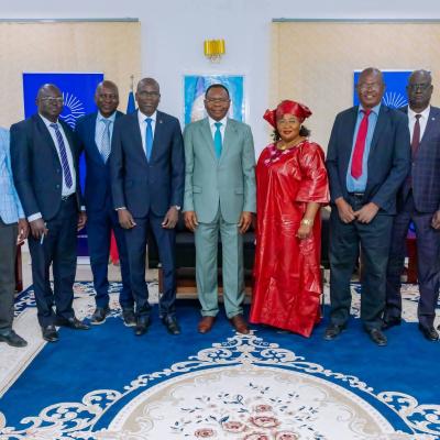 𝐃𝐈𝐀𝐋𝐎𝐆𝐔𝐄 𝐄𝐓 𝐑𝐄𝐒𝐏𝐎𝐍𝐒𝐀𝐁𝐈𝐋𝐈𝐓𝐄́ : 𝐋𝐄 𝐏𝐑𝐄𝐌𝐈𝐄𝐑 𝐌𝐈𝐍𝐈𝐒𝐓𝐑𝐄 𝐑𝐄𝐂̧𝐎𝐈𝐓 𝐋’𝐔𝐍𝐈𝐎𝐍 𝐃𝐄𝐒 𝐉𝐎𝐔𝐑𝐍𝐀𝐋𝐈𝐒𝐓𝐄𝐒 𝐓𝐂𝐇𝐀𝐃𝐈𝐄𝐍𝐒